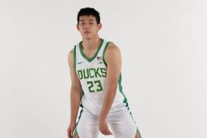 林葳5中1得2分！媒體人：比賽內(nèi)容在慢慢變好了 還需要時間適應