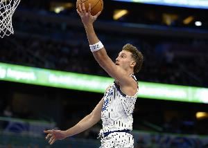 還得看你！小瓦格納22中10&罰球8中6砍28分 另有9板4助2斷1帽