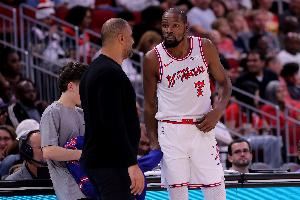 烏度卡談逆轉(zhuǎn)原因：攻防兩端都回歸正常 補(bǔ)籃簡(jiǎn)單球都打進(jìn)了