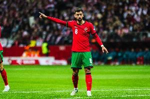 B費(fèi)和內(nèi)維斯雙雙上演帽子戲法！這是葡萄牙隊(duì)球員自03年來首次