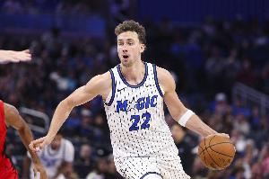 奧蘭多支柱！小瓦格納上半場9中6得16分3板2助 三分5中3