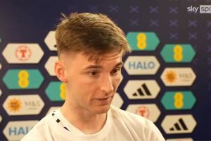 不同命！攻破俱樂(lè)部隊(duì)友大門+挺進(jìn)世界杯，蒂爾尼：總有人會(huì)輸