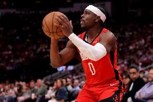 老三末節(jié)14分火線救主！阿隆-霍勒迪僅戰(zhàn)19分鐘7中5爆砍18分1斷