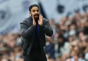 曼聯(lián)本賽季上半場打進11球、下半場丟14球，皆為英超最多