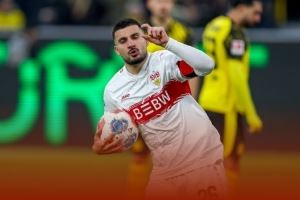 戴帽+絕平，翁達(dá)夫當(dāng)選多特3-3斯圖加特全場(chǎng)最佳球員