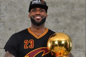 12詹&16詹&18詹哪個(gè)更強(qiáng)？庫班：2016年 他們1-3落后逆轉(zhuǎn)