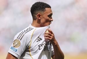 2名英格蘭球員為皇馬西甲首發(fā)，上次還是2006年的小貝和伍德蓋特