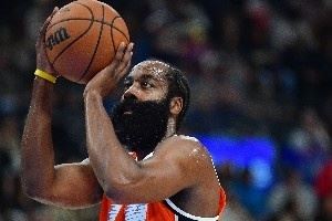 不止1次單場10+三分球員都有誰？共11人 庫里比二三四名總和還多