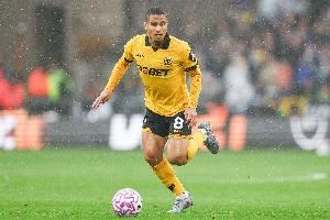 羅馬諾：曼聯(lián)正在尋找新的中場(chǎng)球員，已將若昂·戈麥斯列入候選